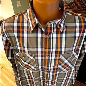 Weatherproof men’s button down shirt